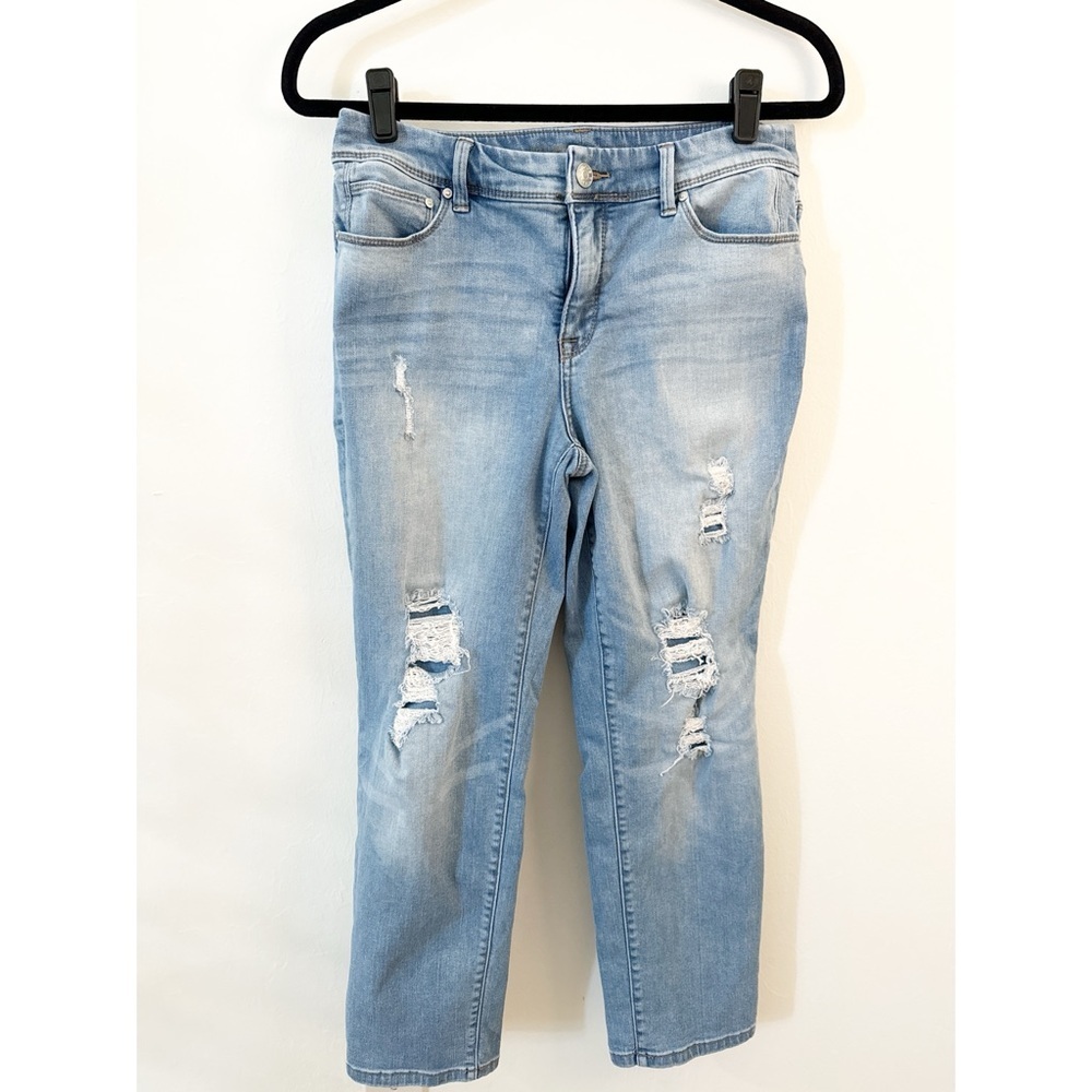 Chico’s So Slimming Girlfriend Destructed Crop Jeans Size 0/4 Reg Light Wash